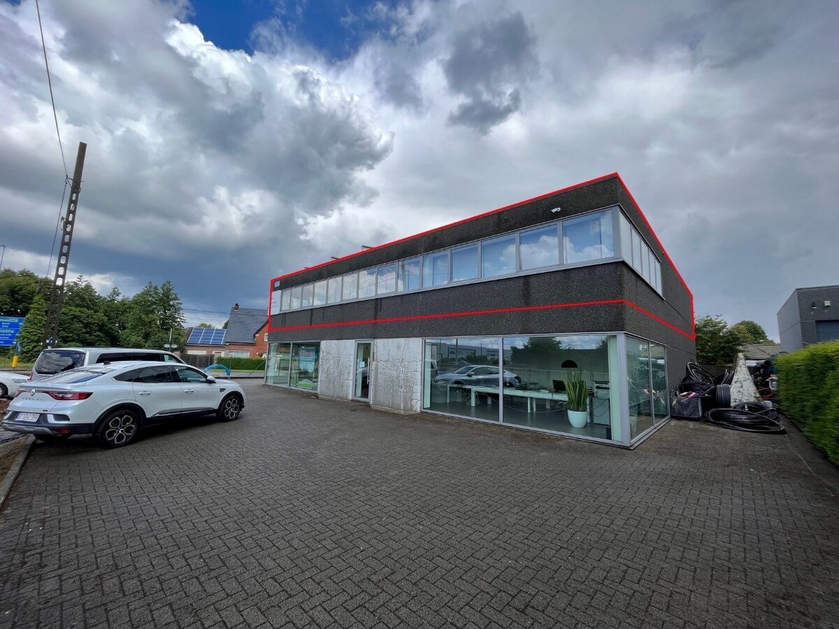 Kantoorruimte op commerciële TOP-ligging 