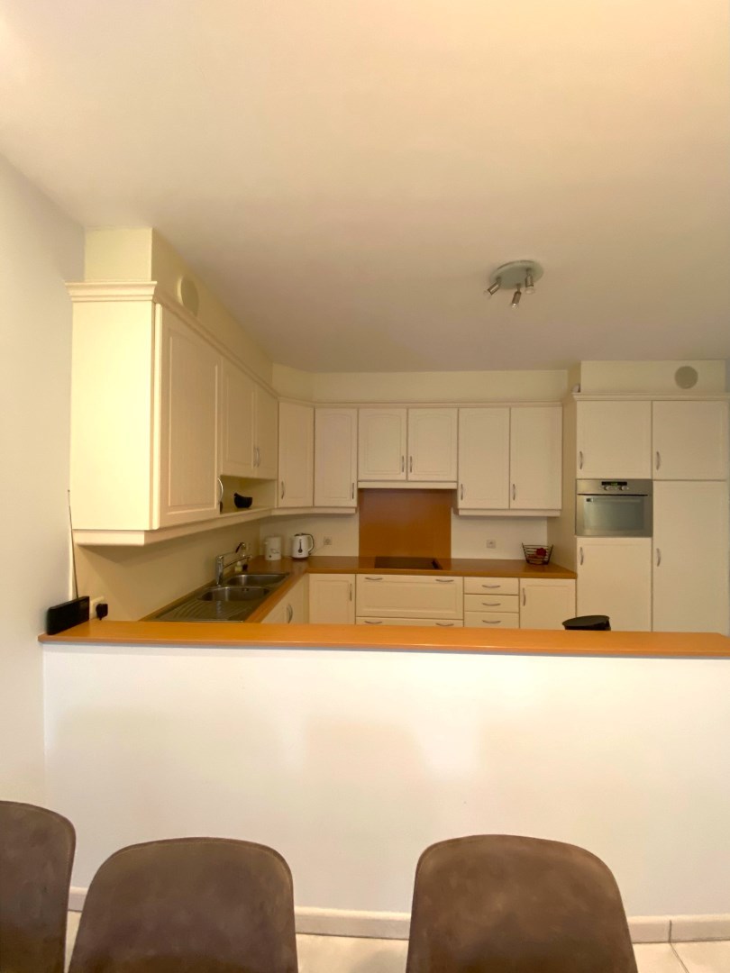 Zeer net gelijkvloers appartement met 2 slpks nabij centrum van Geel! 