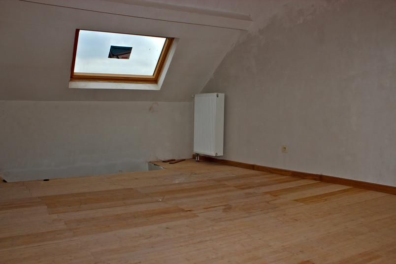 Pas gerenoveerde rijwoning nabij centrum Ledeberg 