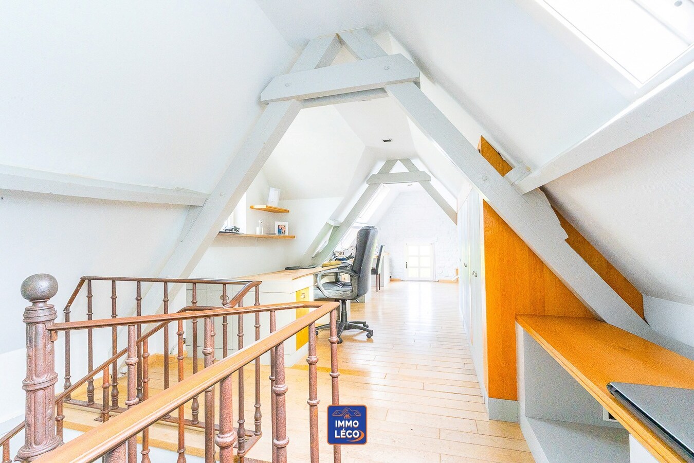 Propriété d'exception érigée sur 5592m², dans un environnement hyper prisé ! 