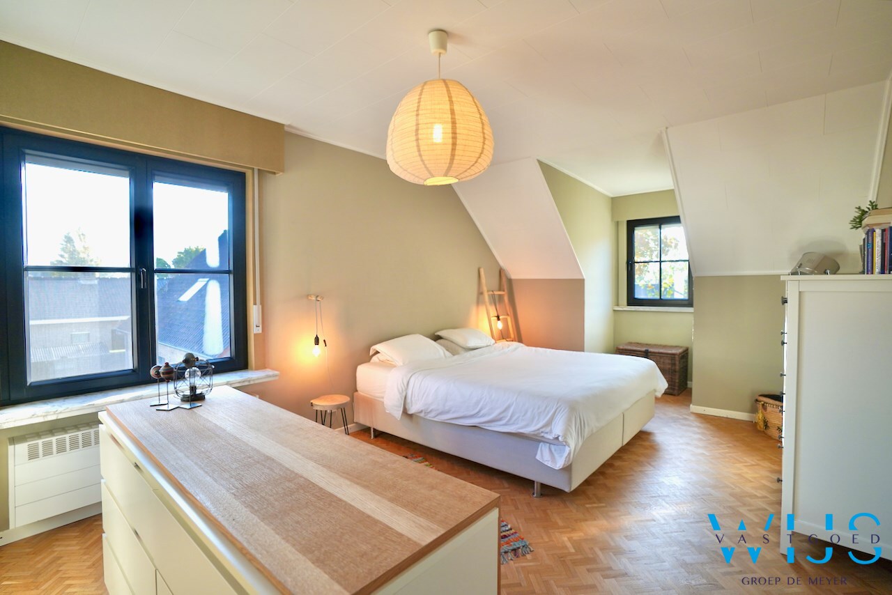 Prachtig ruim woonhuis met volwaardig bijgebouw ! 