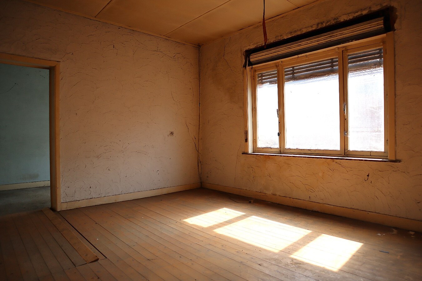 Te renoveren woning met magazijn/loods te Kessel-lo 