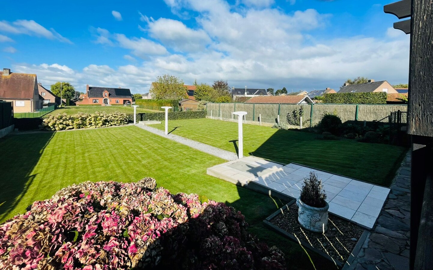 Ruime gezinswoning met 3 slaapkamers en garage 