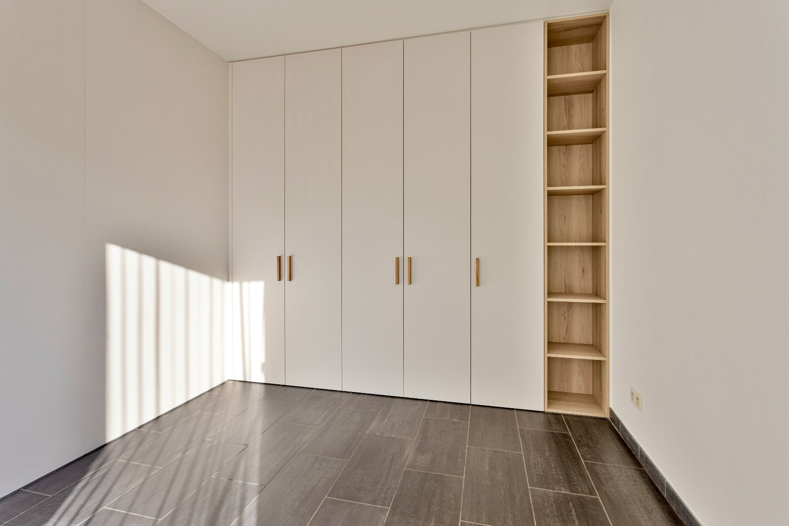 Energiezuinig en instapklaar gelijkvloersappartement met private koer 