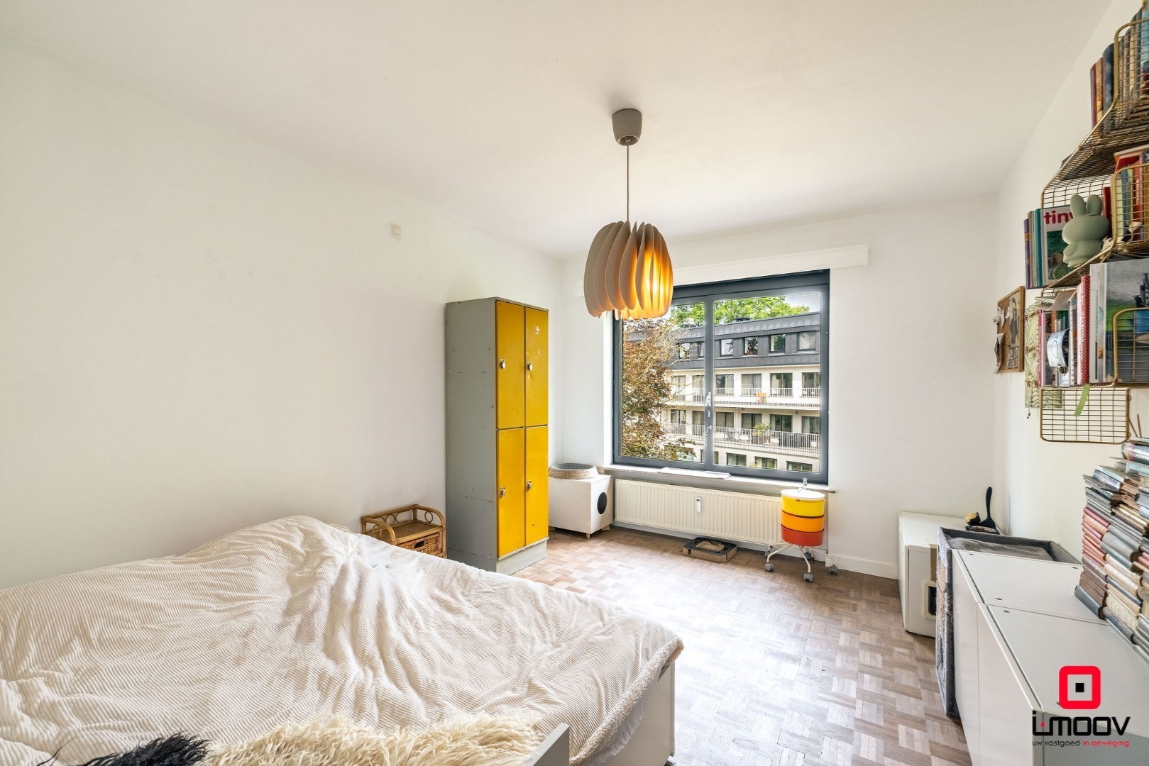Ruim en lichtrijk appartement met terras en garage op topligging te Sint-Denijs-Westrem 
