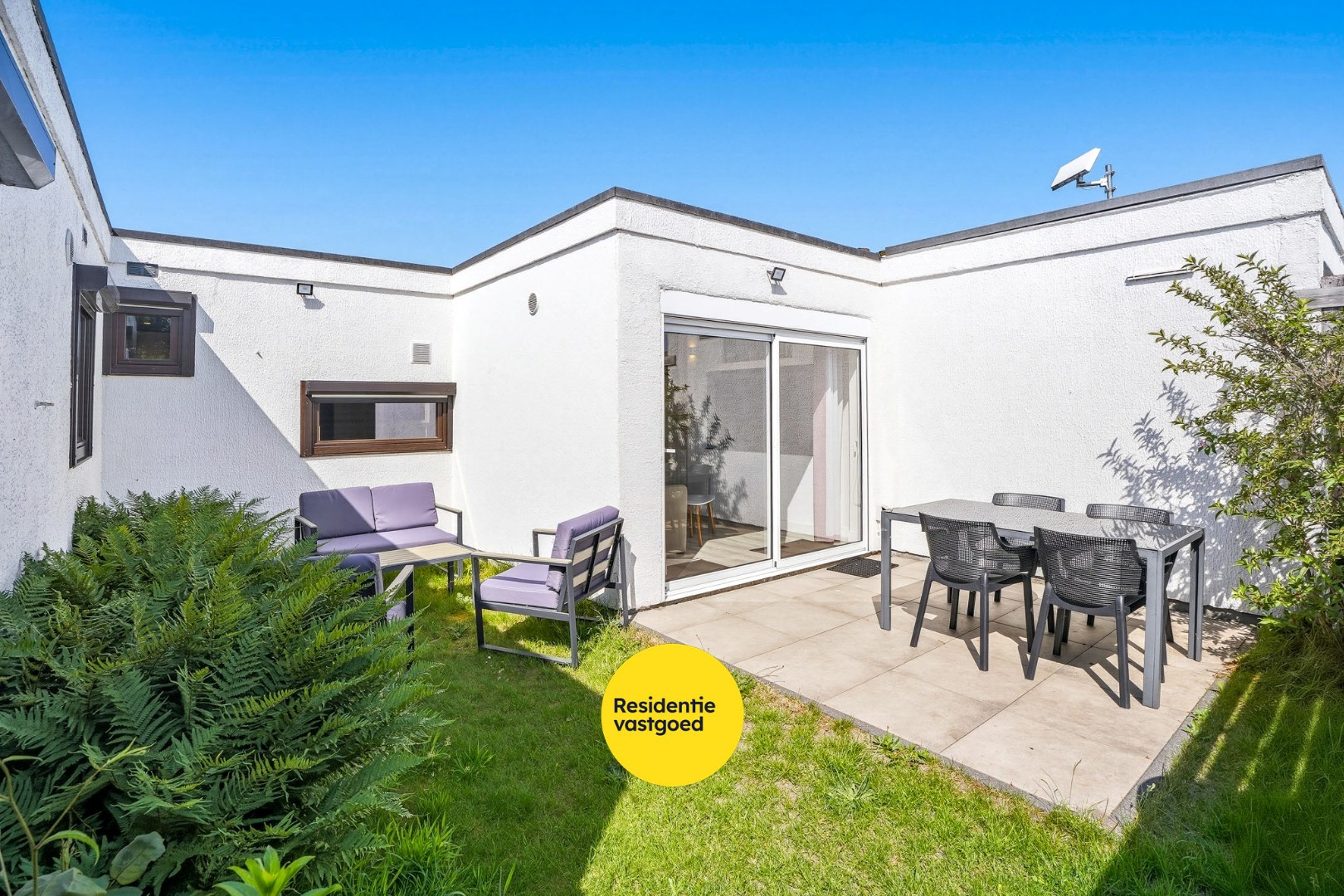 Recent gerenoveerde vakantiewoning (type bungalow) met 2 slaapkamers te Koksijde. 
