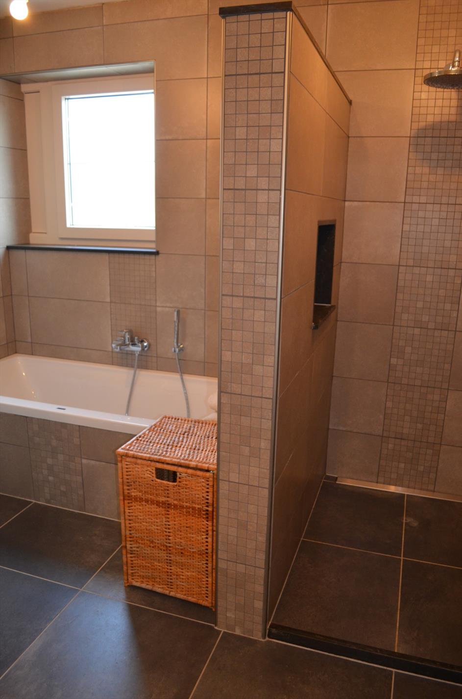 Knappe nieuwbouw gezinswoning te Waarschoot 