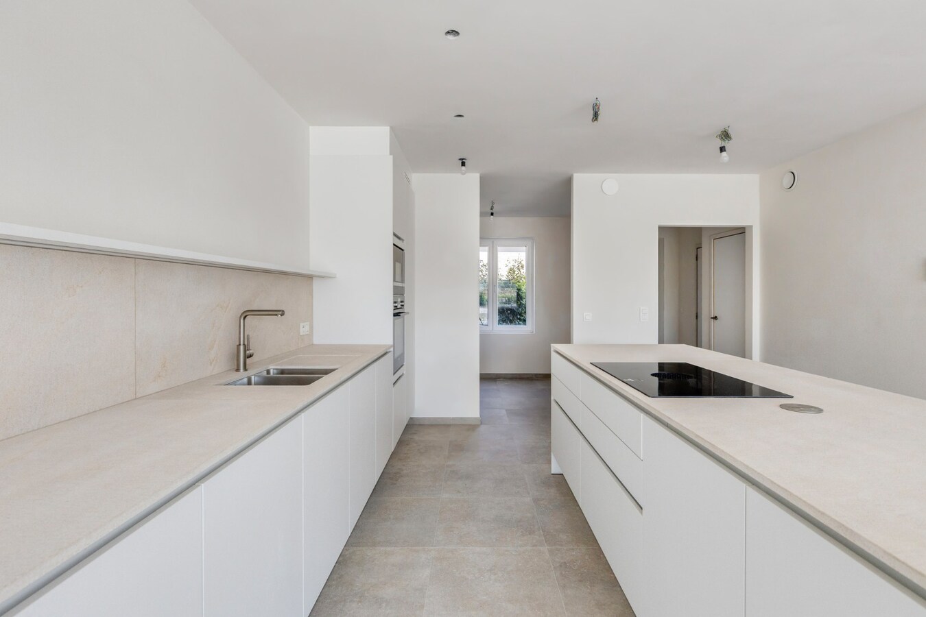 Verkoop onder registratierechten: nieuwe instapklare woning in Etikhove 
