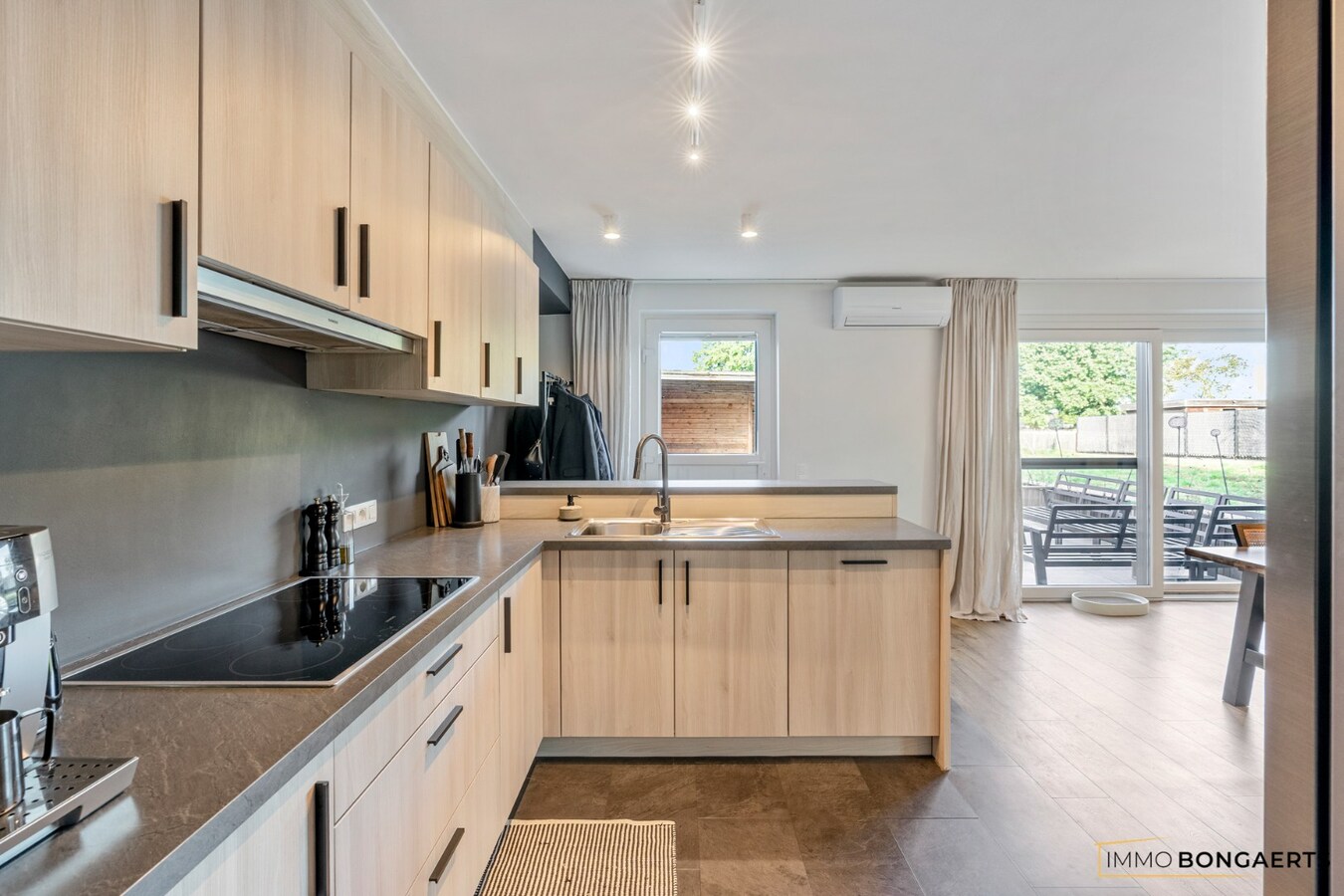 Gelijkvloers appartement met 2 slaapkamers 