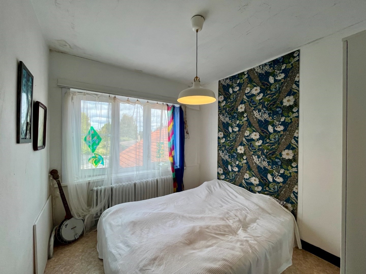 Ruime gezinswoning met grote tuin nabij het centrum van Larum 