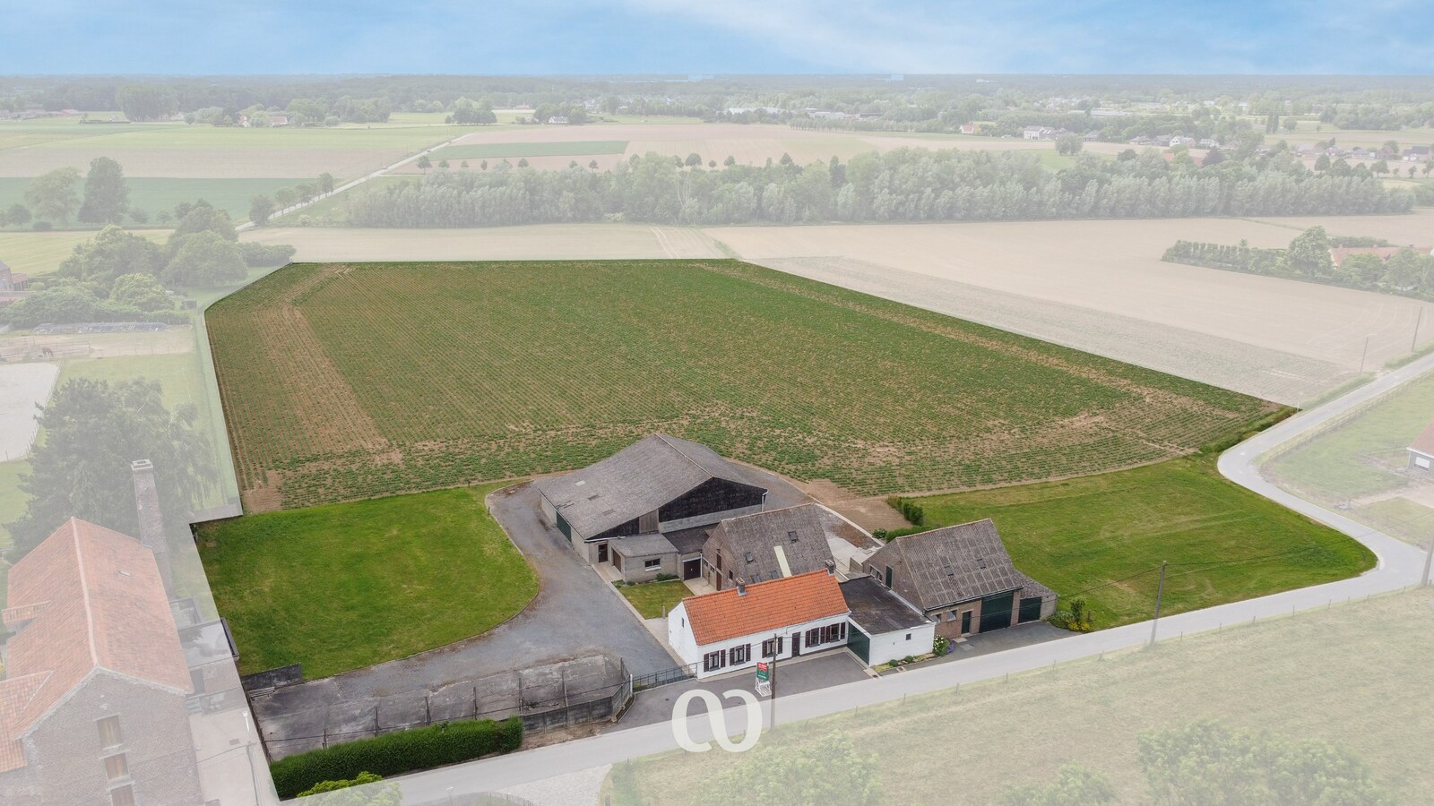 Prachtig gelegen hoeve met gronden op meer dan 3,5 ha 