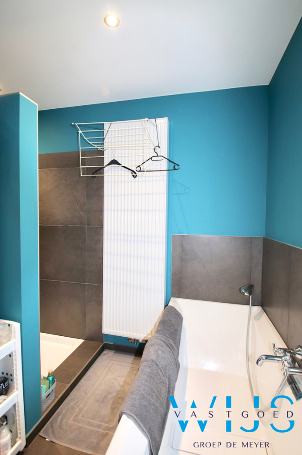 Instapklaar en gezellig woonhuis met 2 slaapkamers en tuin ! 