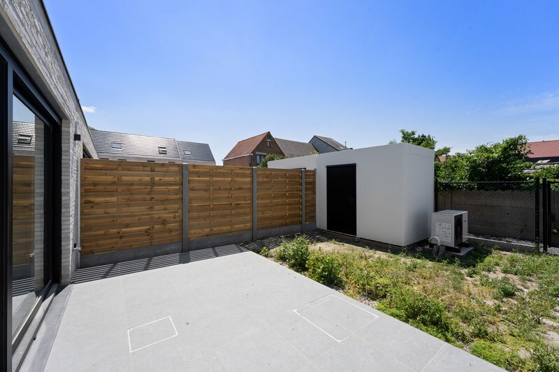 Nieuwbouwwoning met 3 slaapkamers en E-peil 10 te Veurne 