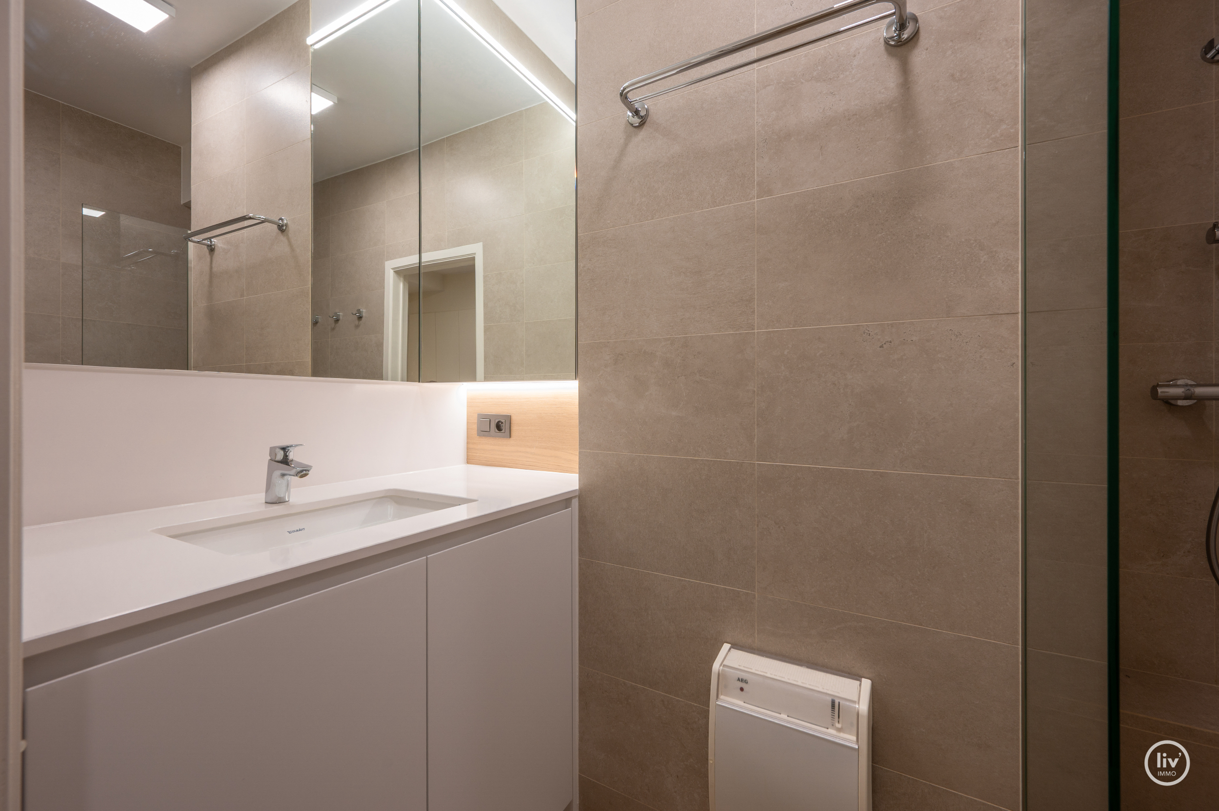 Gezellig 1 slaapkamer met open keuken, goed gelegen op de Paul Parmentierlaan te Knokke. 