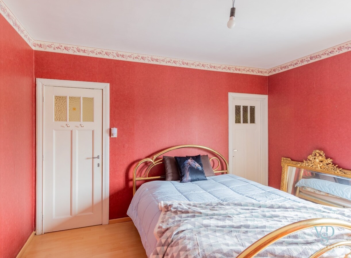 Ruime, gezellige woning met garage én atelier. 