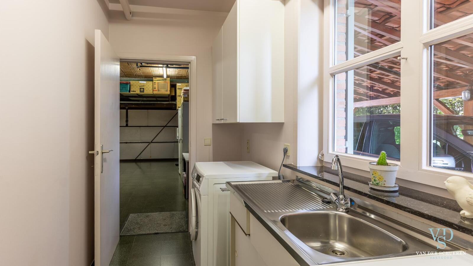 Zeer energiezuinige villa met unieke ligging (Kruisembos). 