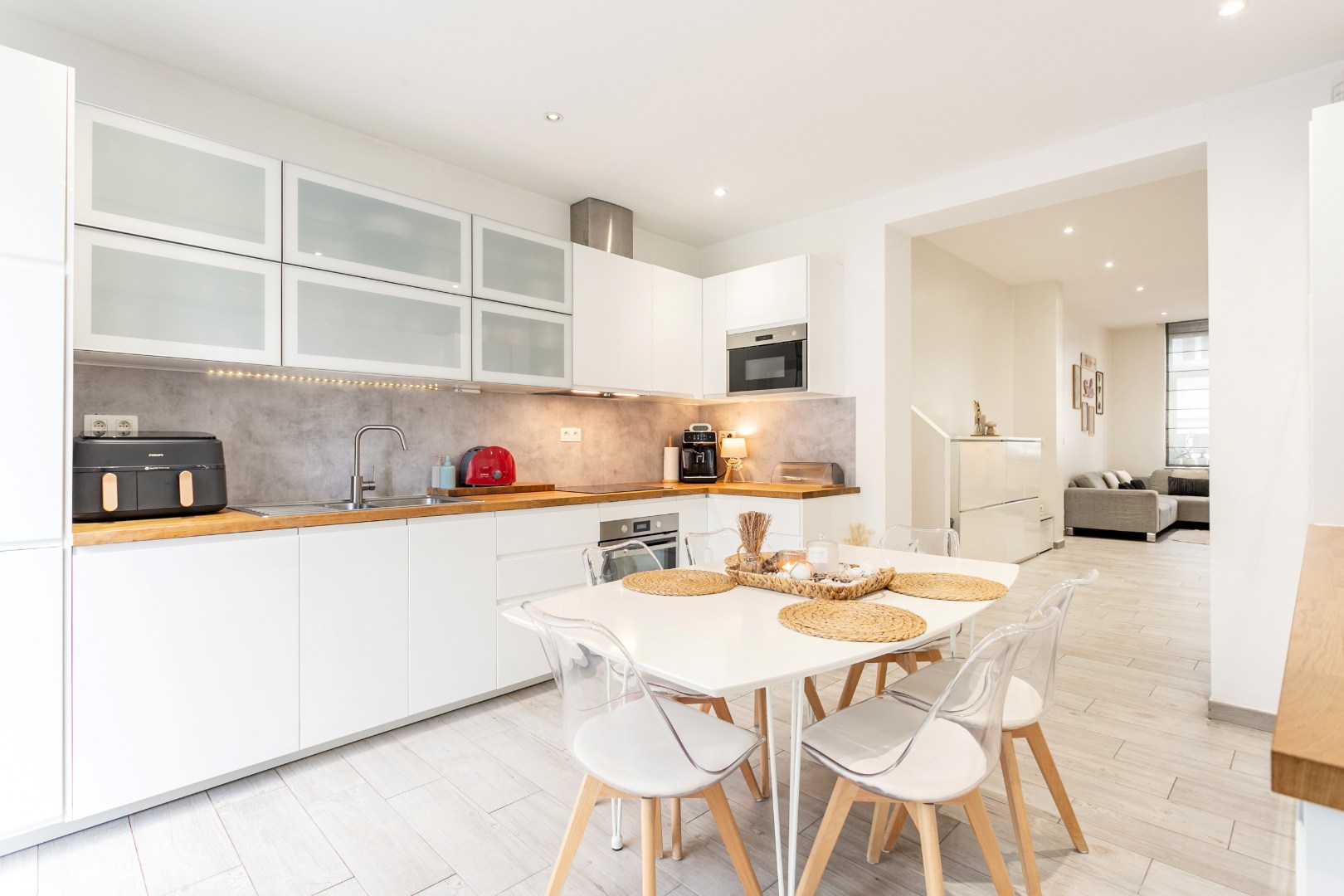 Volledig gerenoveerde woning, 3 slpks en tuin te koop centrum Halle 