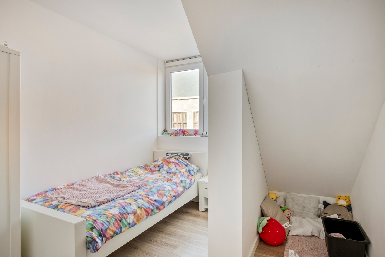 Instapklare bel-etagewoning met 4 slpk. in het hart van Geel 