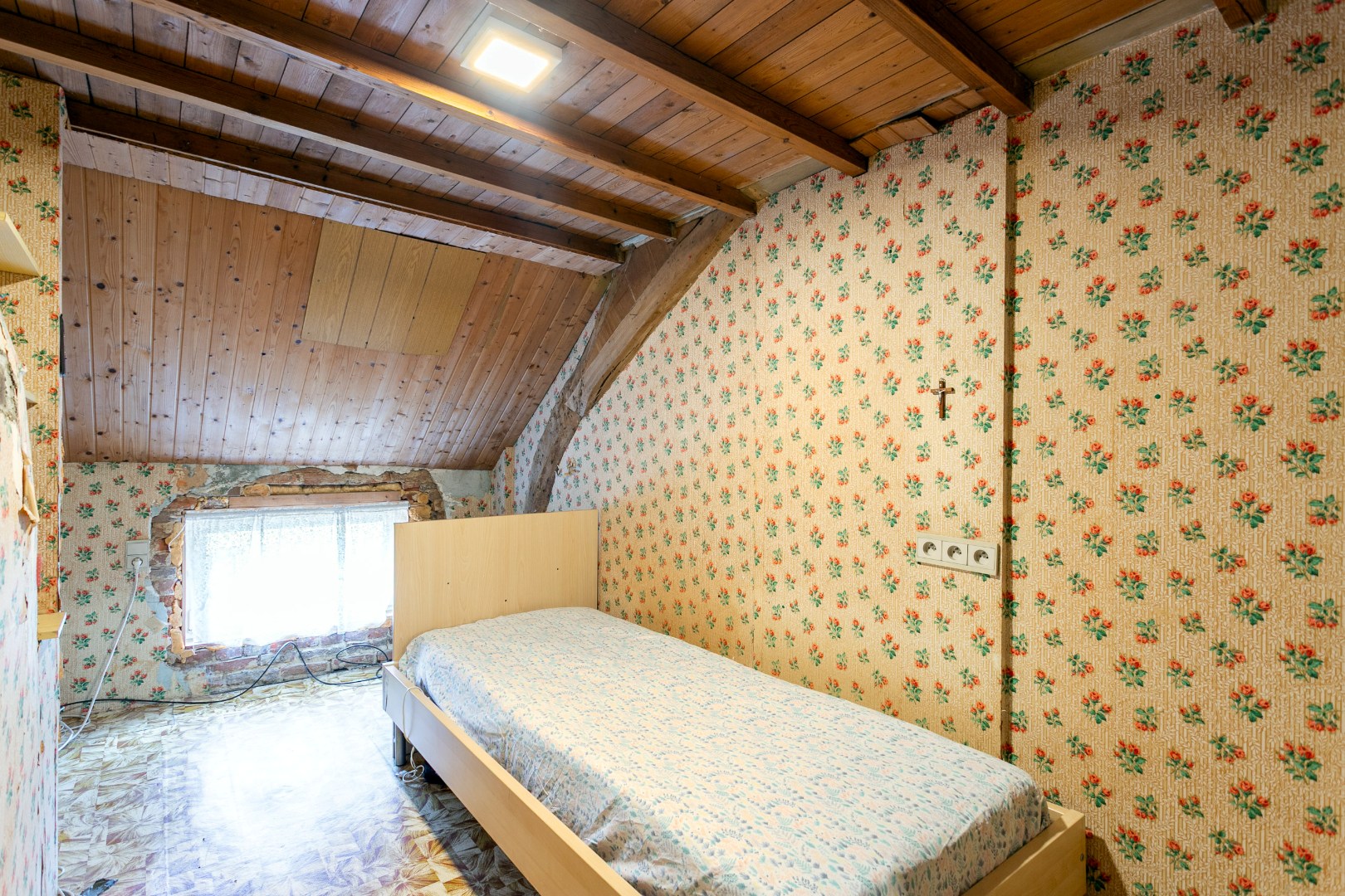 Unieke eigendom met twee woningen op een ruim perceel van 3.130 m² te Galmaarden 