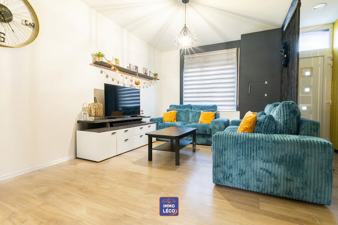 Maison entièrement rénovée en 2021 avec jardin de +/- 130m²  "SUD-EST" ! 