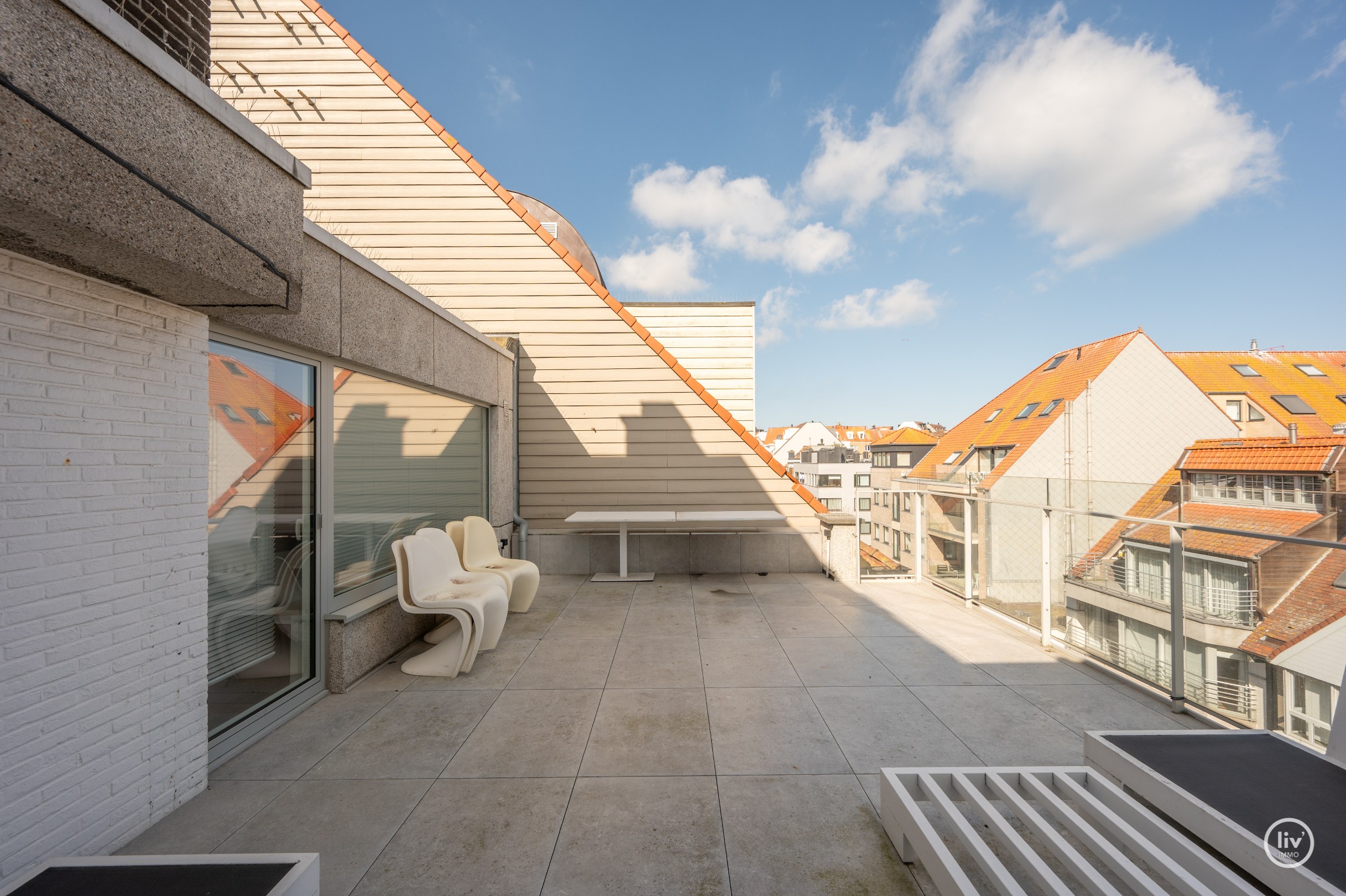 Volledig afgewerkt Hoekappartement + studio centraal gelegen in Knokke 