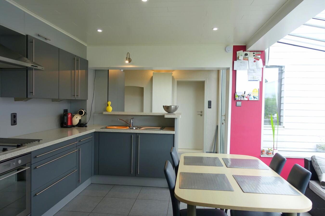 Verrassend ruime woning te Oudenburg 