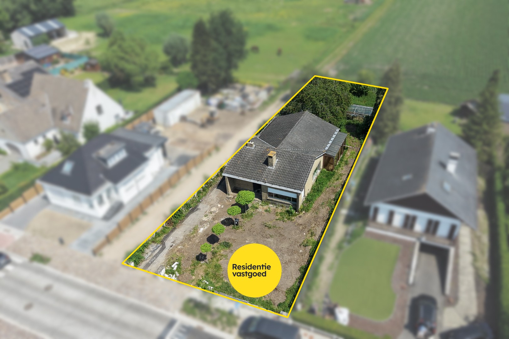 Bungalow op 959 m² met open zicht te Sijsele (Damme) 