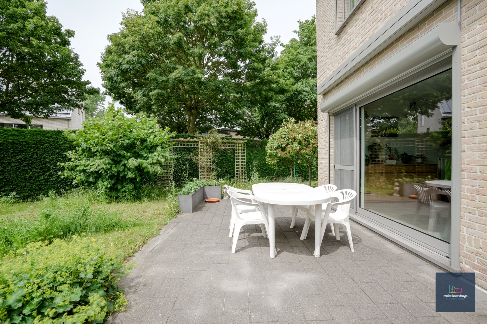 Ruime en  instapklare halfopen bebouwing met tuin 