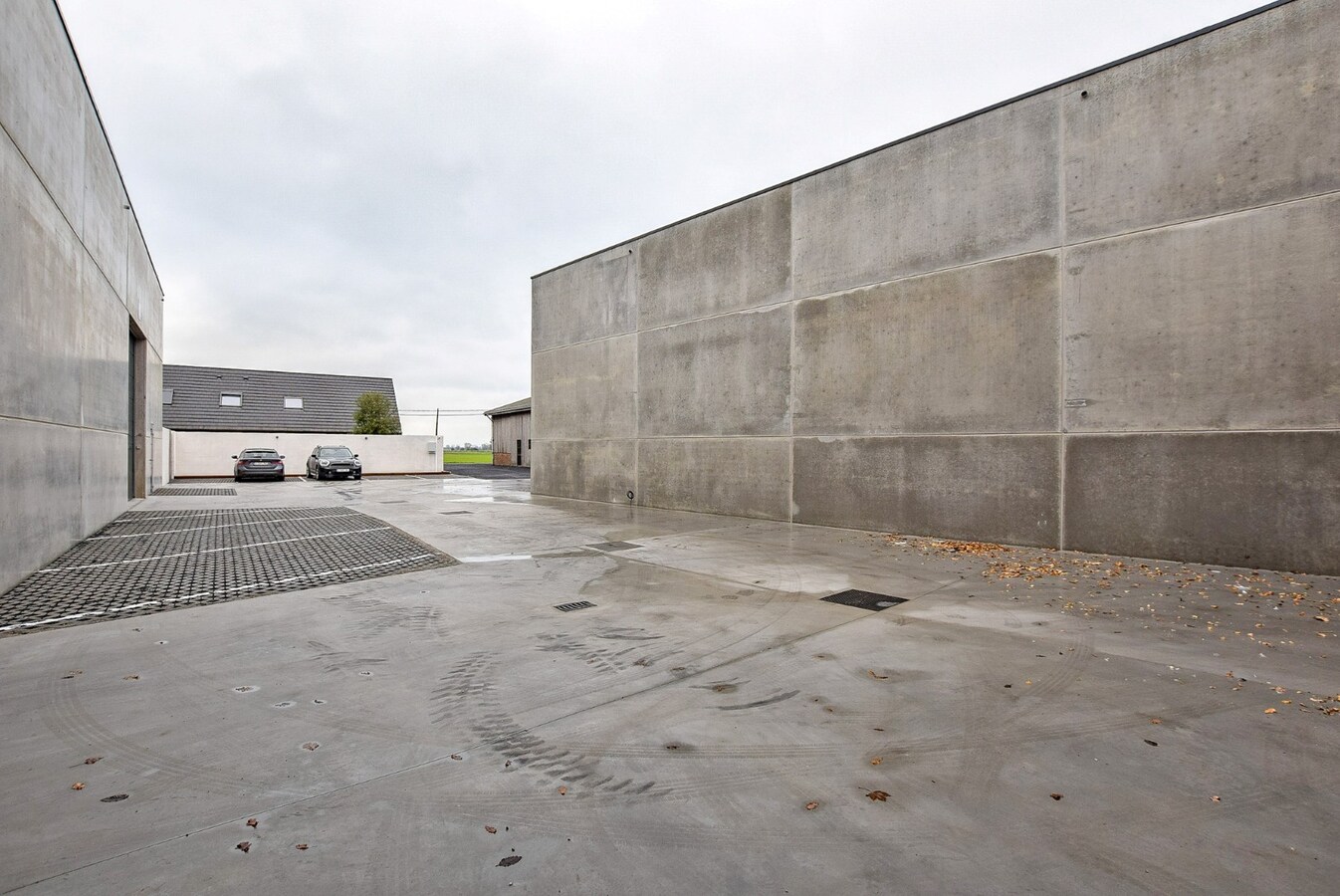 Te huur | Onder reservatie hangar (loods) - Vleteren