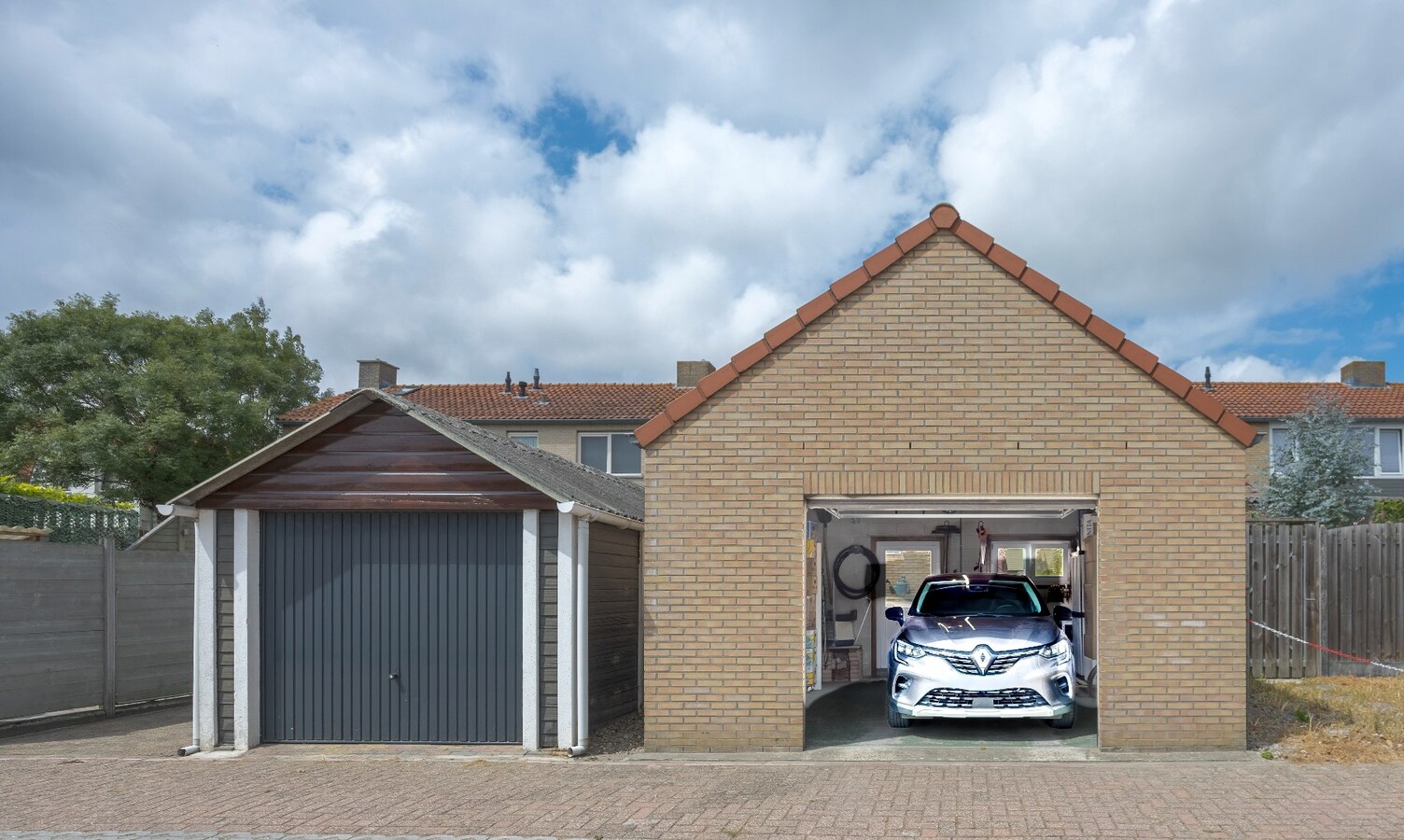 Gezellige rijwoning met garage in het charmante Sluis, op slechts 5 km van Knokke-Heist. 