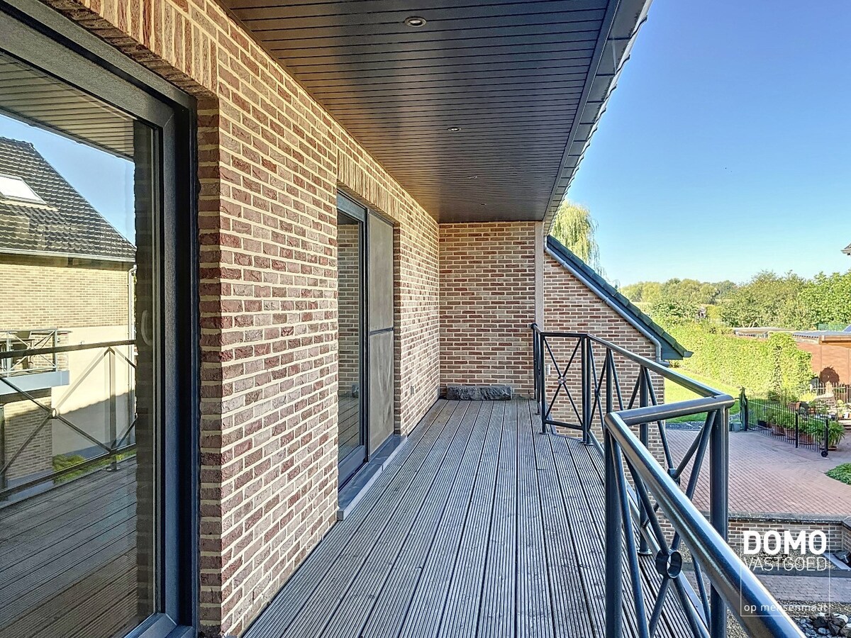 Mooi Duplex Appartement met gemeenschappelijke tuin te Schulen 