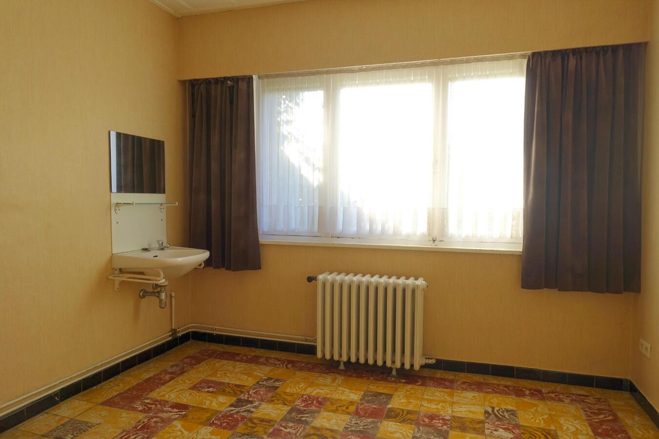 Charmante centrale gelegen alleenstaande woning met 4 slaapkamers 