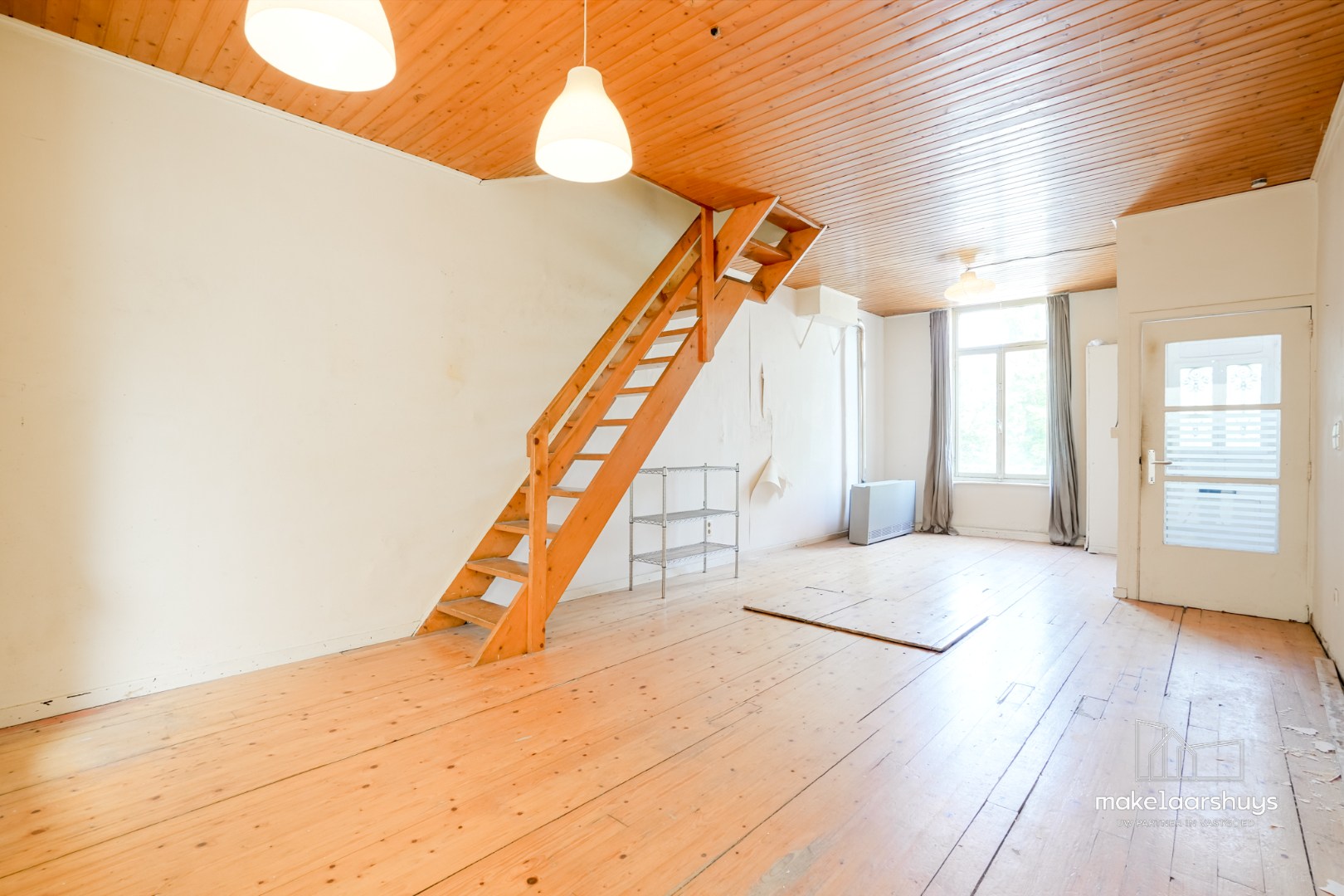 RENOVATIEPROJECT met zicht op De Leie 