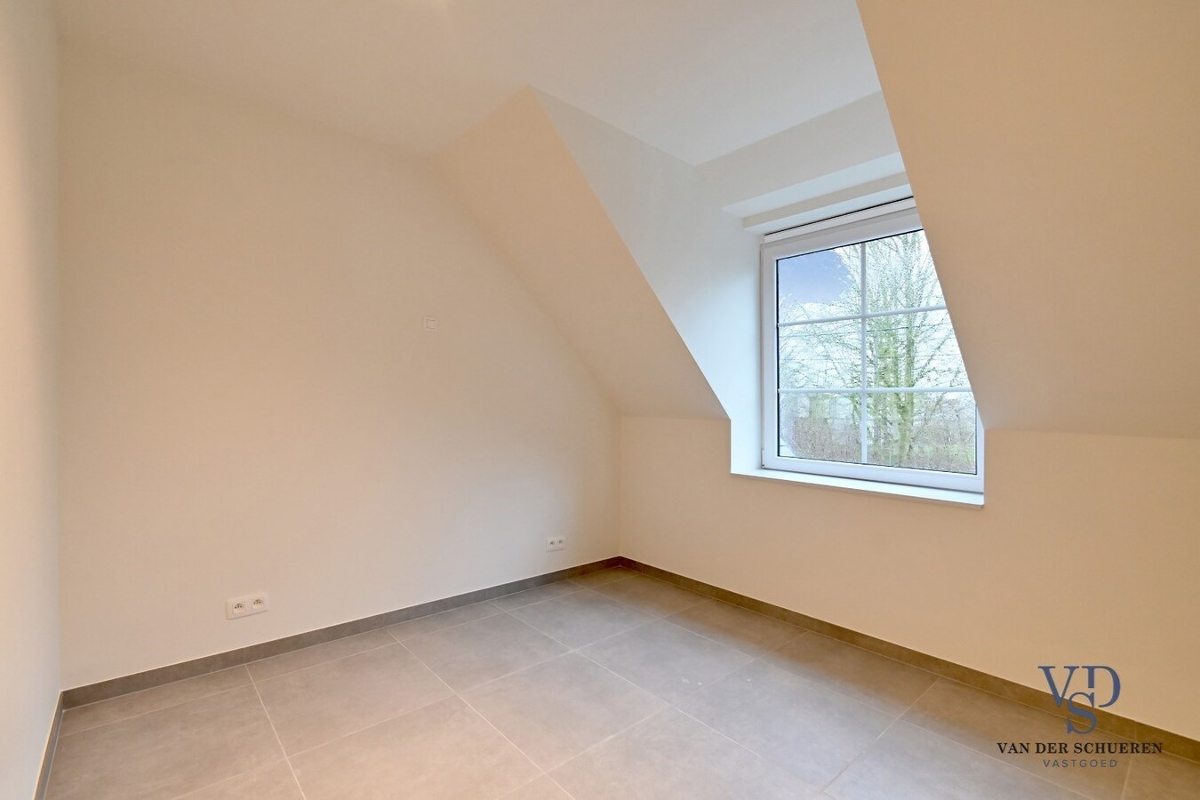 Uitzonderlijke BEN-woning nabij Tiegembos. 