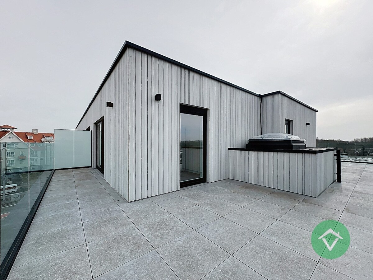 Topper aan de kust: duplex appartement met doorlopend zonneterras 