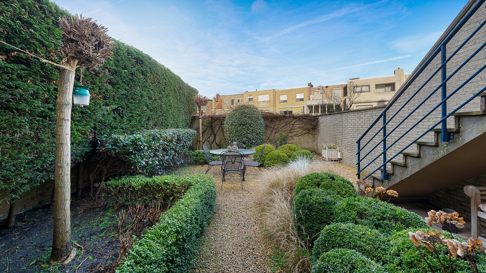 Ruime gezinswoning met inpandige garage en gezellige tuin. 