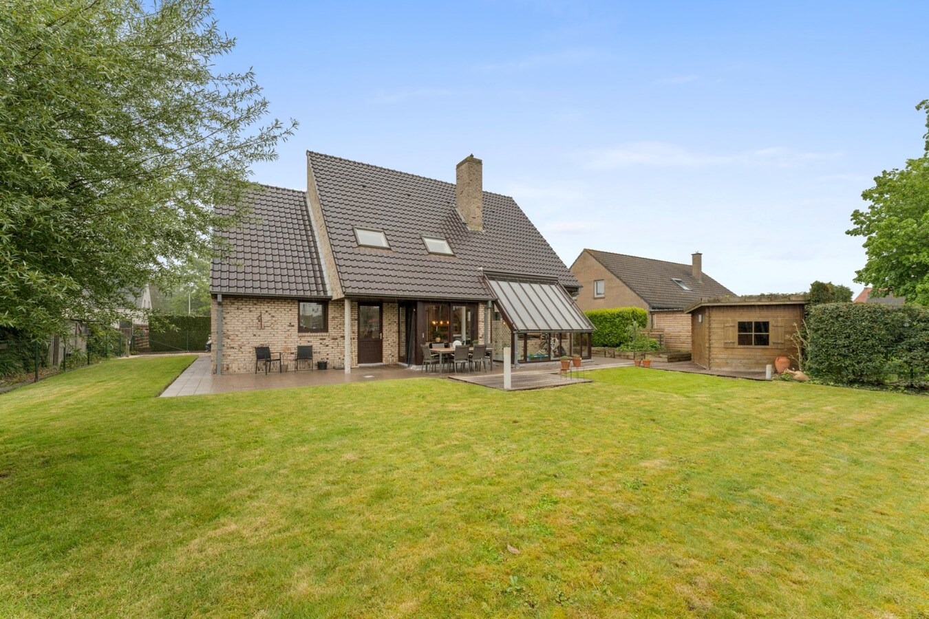 Rustig gelegen villa met 4 slaapkamers op 724m² te Koekelare 