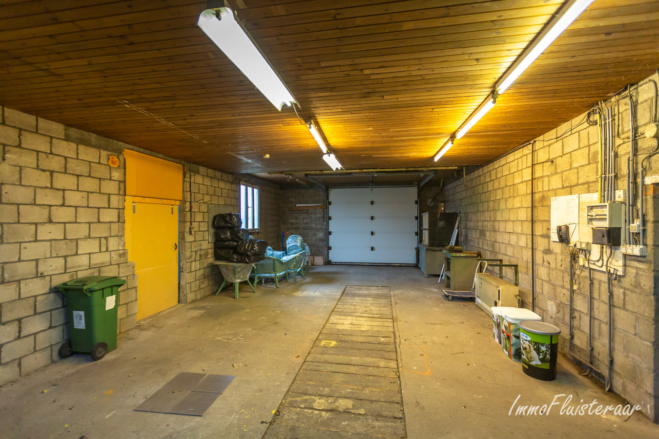 Instapklare moderne bungalowwoning met loods en aanpalende weilanden op 6929m². 