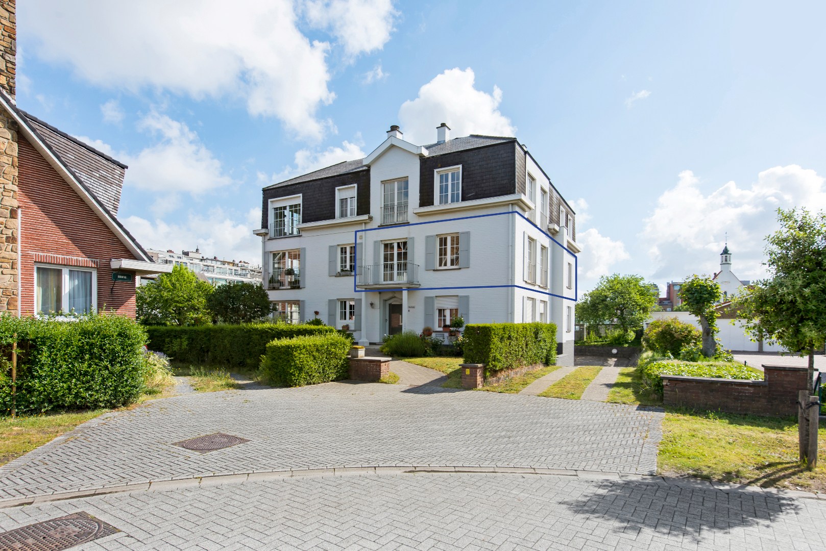 Appartement spacieux et meublé avec 3 chambres 