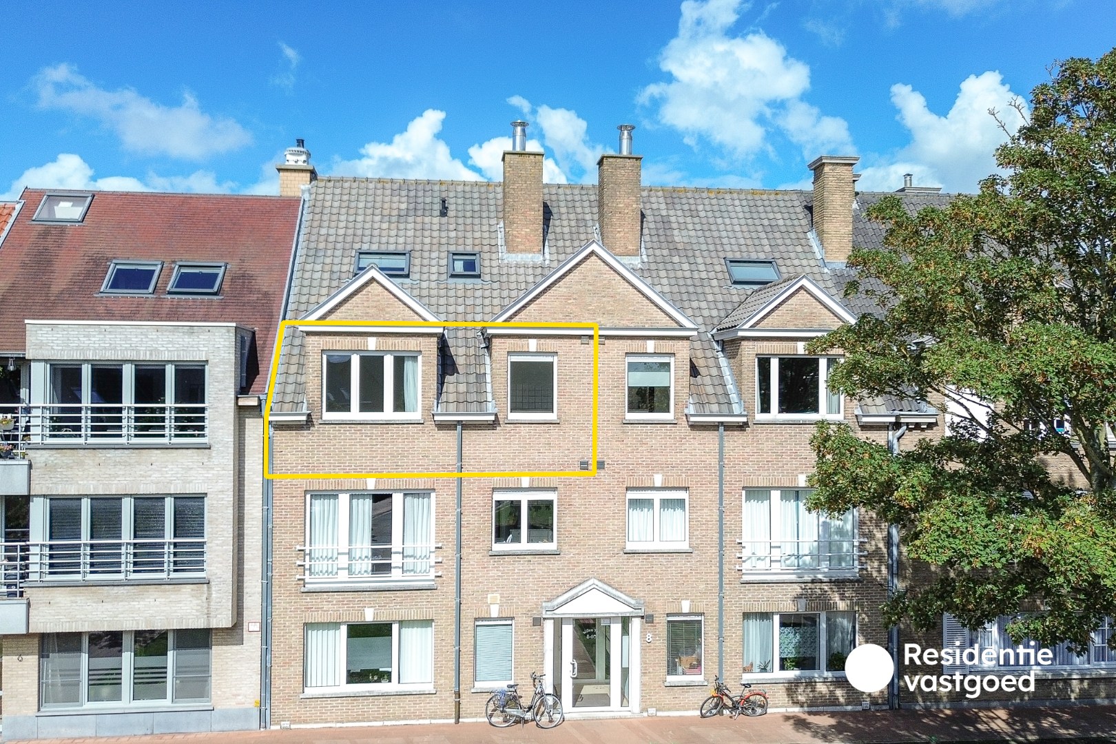 Instapklaar 2-slaapkamerappartement met garage in Blankenberge 