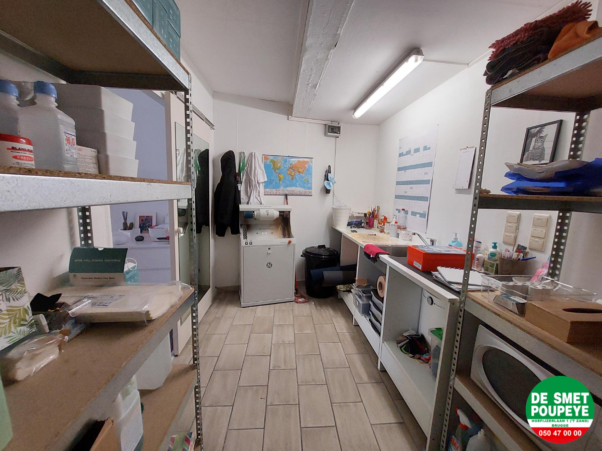 Commerciële winkel verhuurd in Zedelgem