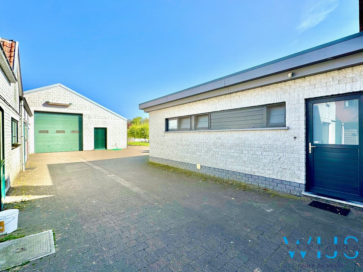 Prachtige eigendom in hartje Wippelgem ! 