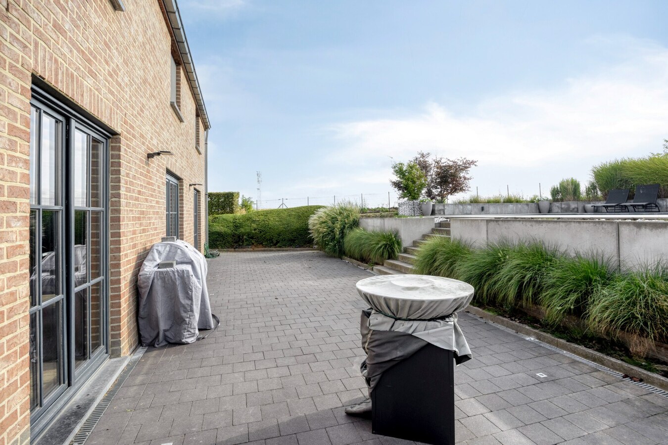 Exclusieve VILLA met zwembad en poolhouse te Piétrain - PEB energielabel B 
