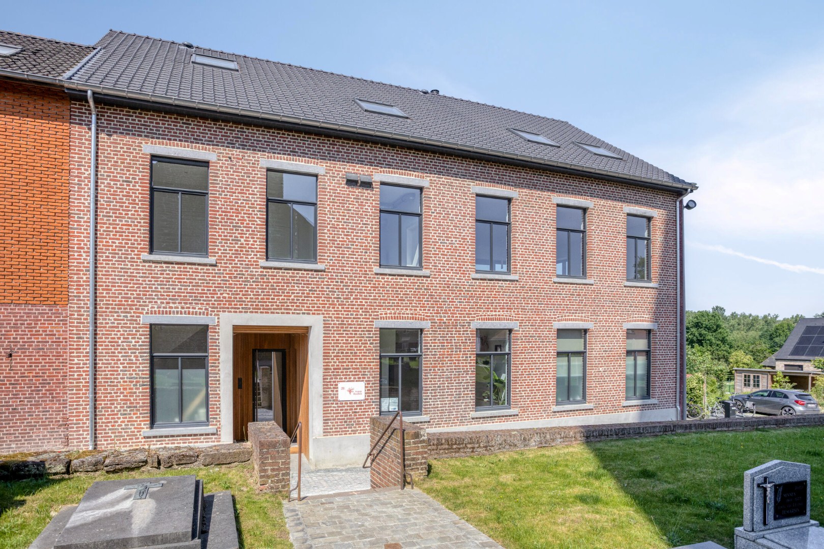 Gerenoveerd ruim en lichtrijk appartement met 2 slaapkamers - EPC  72Kwh/m² 