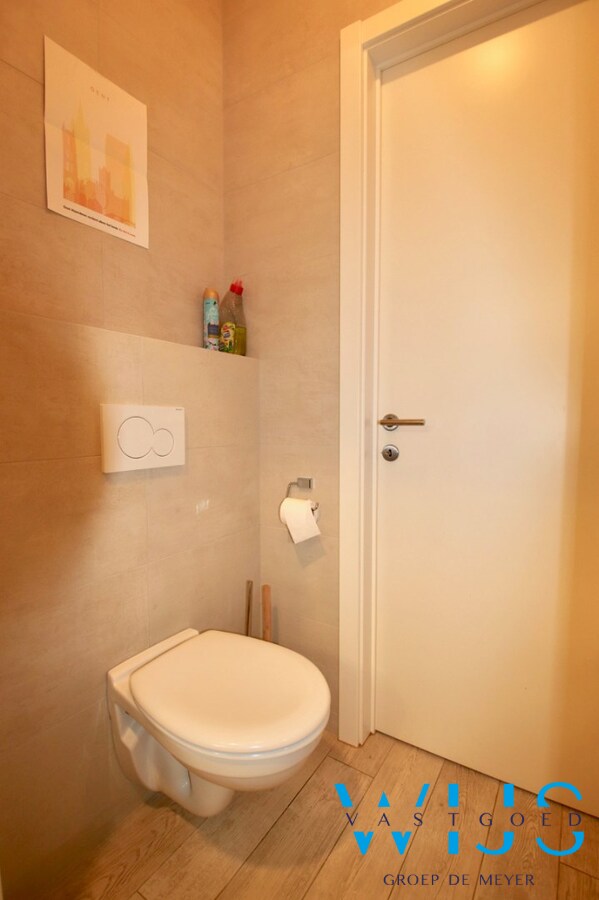 Energiezuinig GELIJKVLOERS app met garage te SLEIDINGE ! 