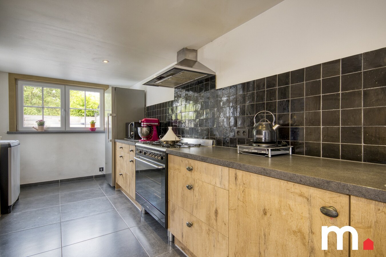 Ruime instapklare woning te koop in Zwevegem ! 