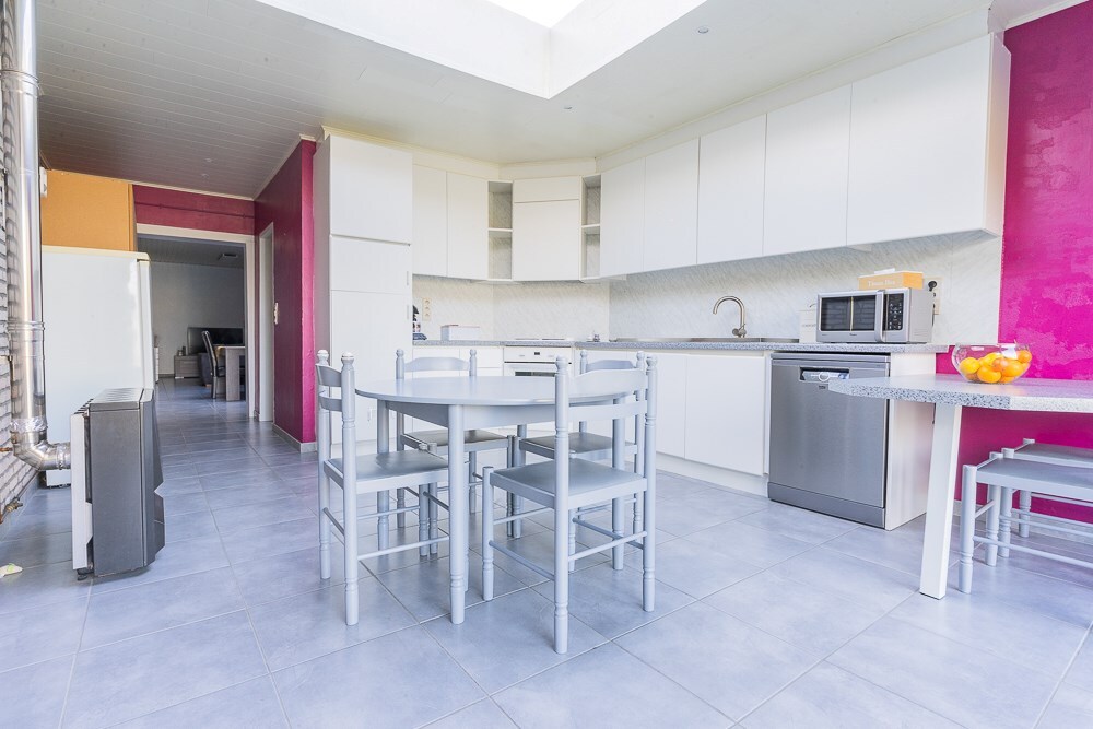 Maison saine avec jardin et garage 