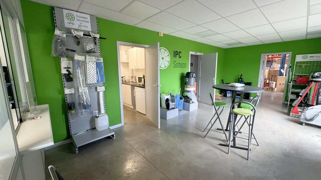 Instapklare bedrijfsunits te huur nabij E313 te Wommelgem