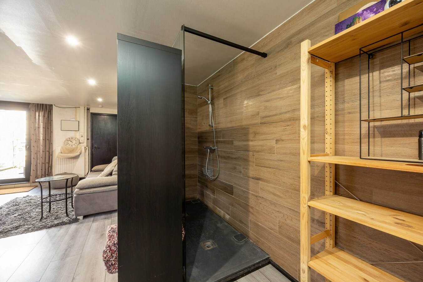 Charmante woning met tuin en garage te Hemiksem! 