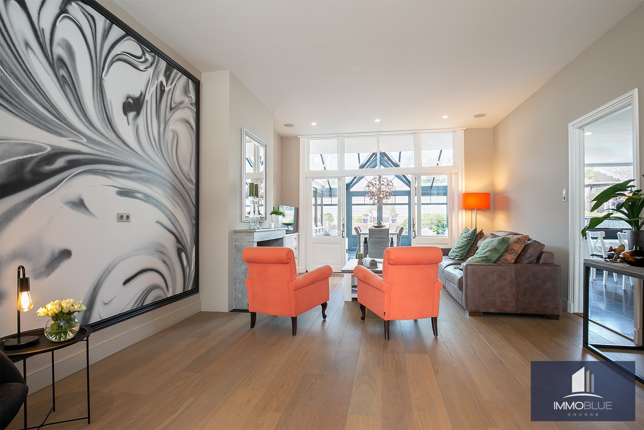 Maison de maître exclusive et élégante avec de grands espaces de vie. 